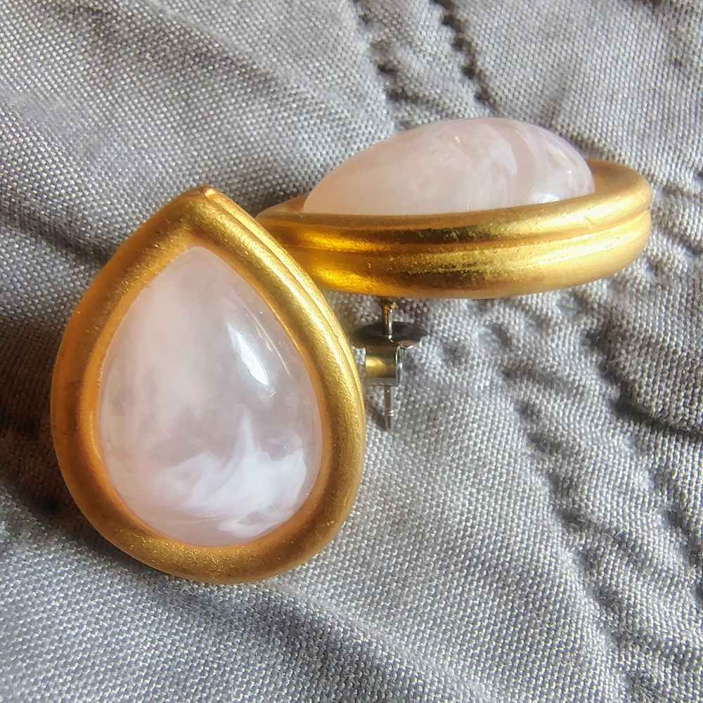 Elegant Gold and Pink Teardrop Earrings
